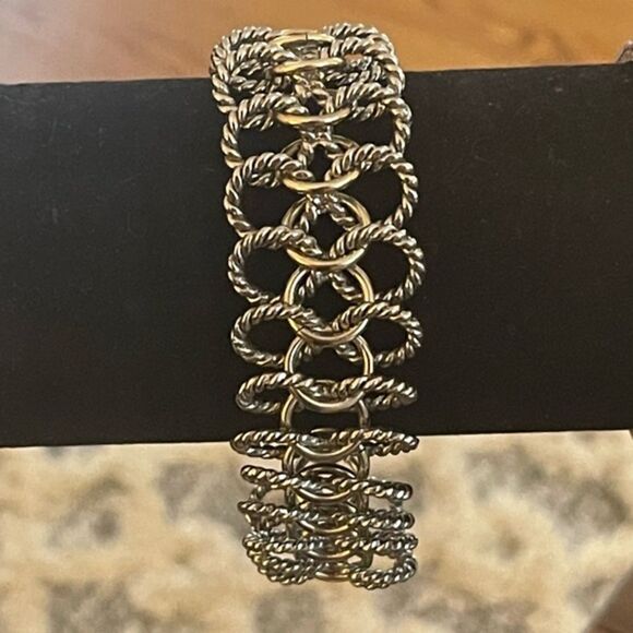 Two Tone Woven Hoop Link Chain Bracelet - Picture 8 of 13